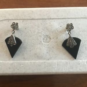 Vintage 1940's Black and silver earrings..